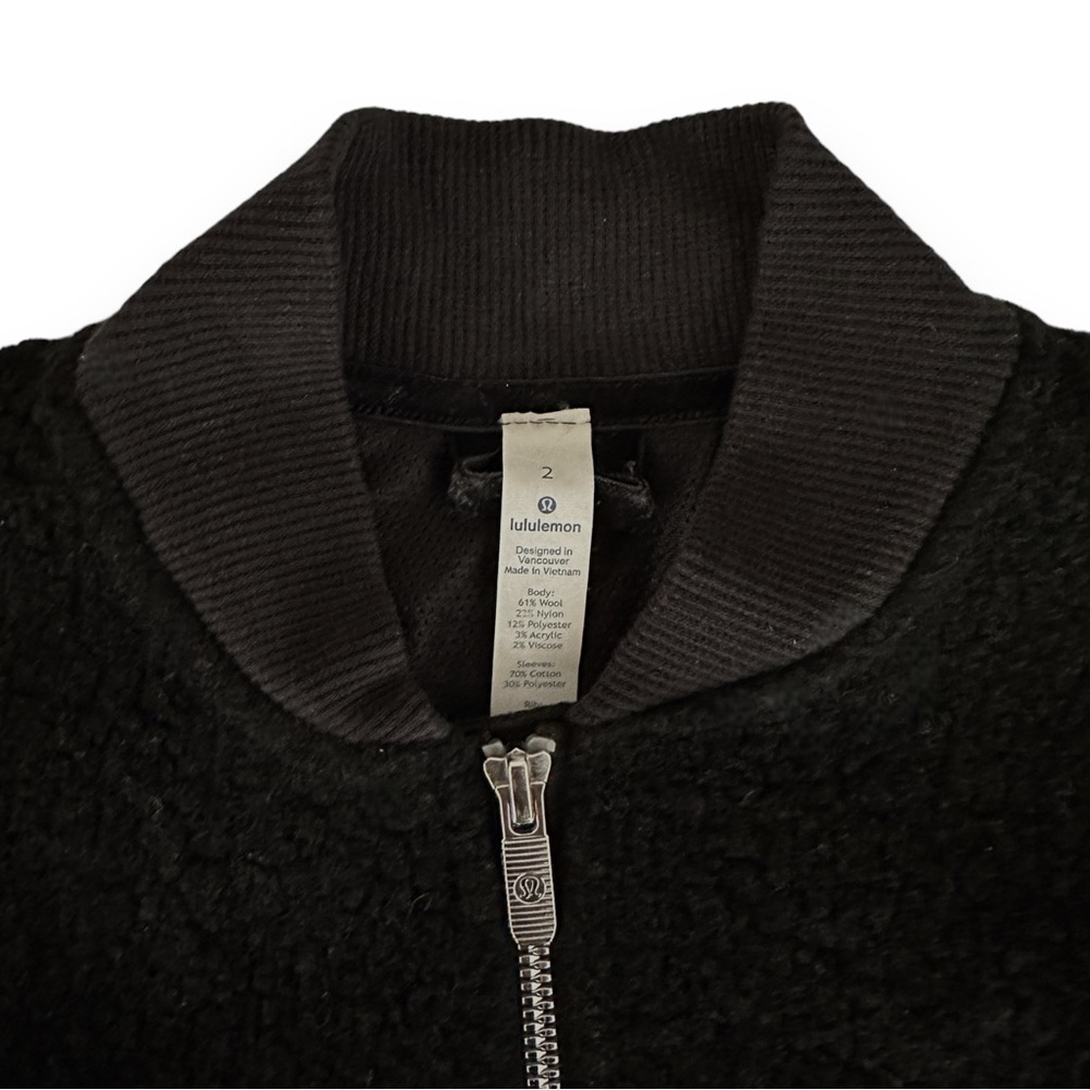 Lululemon Stand Out Sherpa Jacket size 2